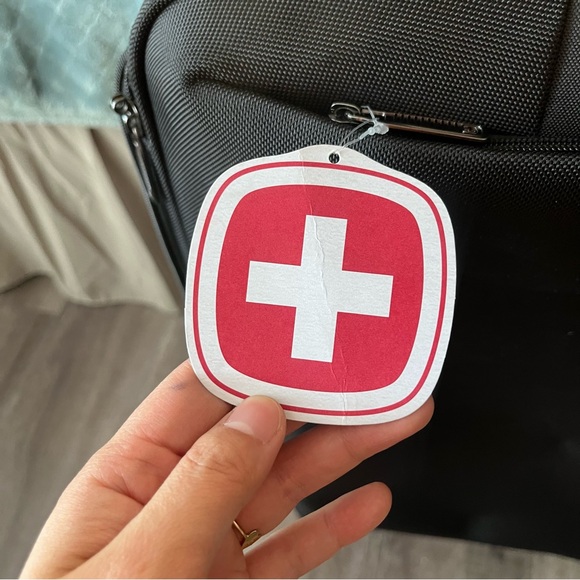 NWT SwissGear Black Travel Rolling Suitcase‎ check in luggage large - Picture 4 of 10